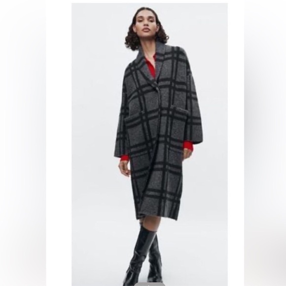 Zara Jackets & Blazers - ZARA Gray and Black Plaid Very Thick Cardigan Coat size Medium